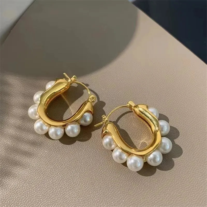 Korean Trend U-shaped Pearl Hoop Earrings for Women Fashionable and Elegant Faux Pearl Fine Jewelry Accessories