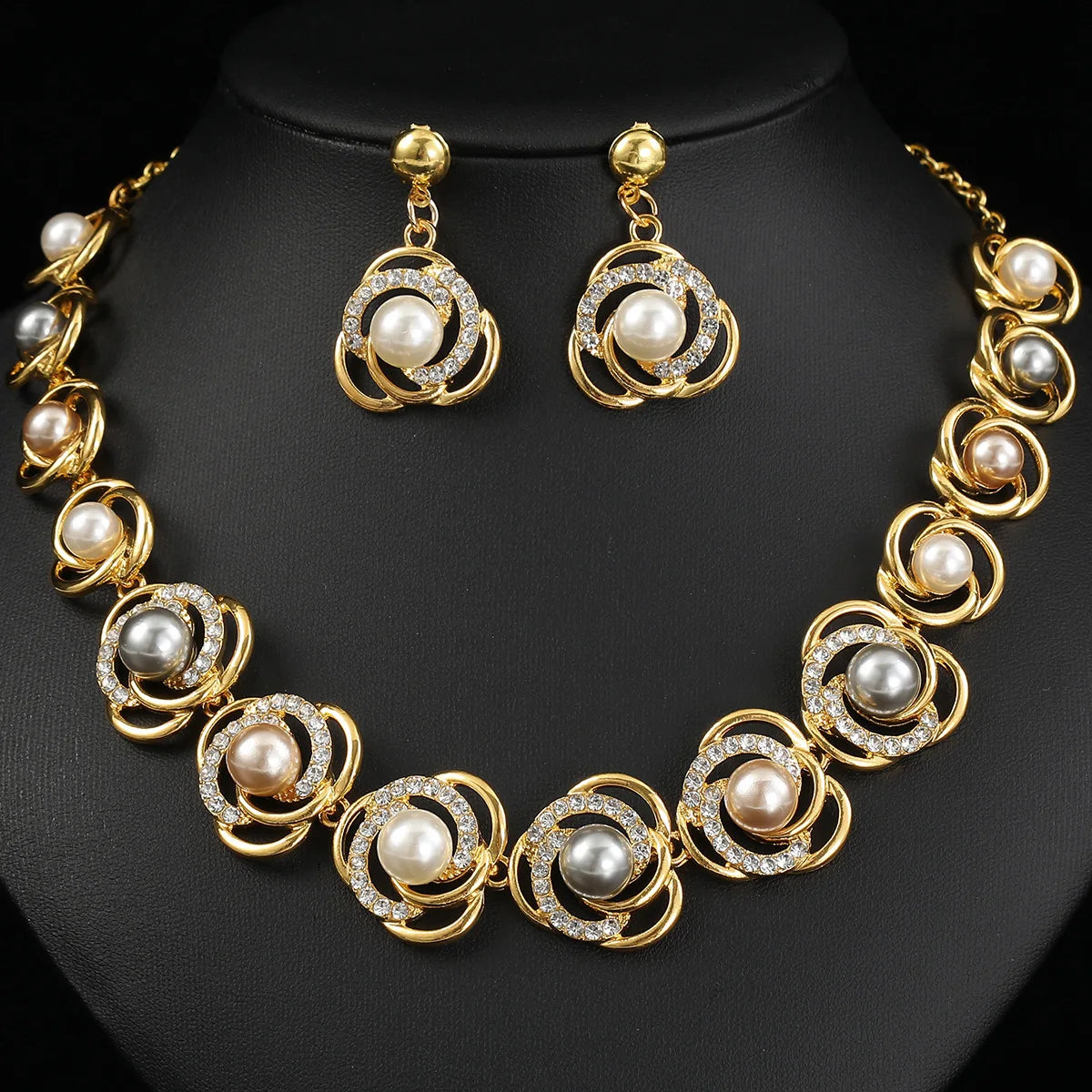 Fashion Design Imitated Pearl Necklace Earrings Lady's Dress Dinner Accessories Alloy Electroplating Jewelry Set for Bridal