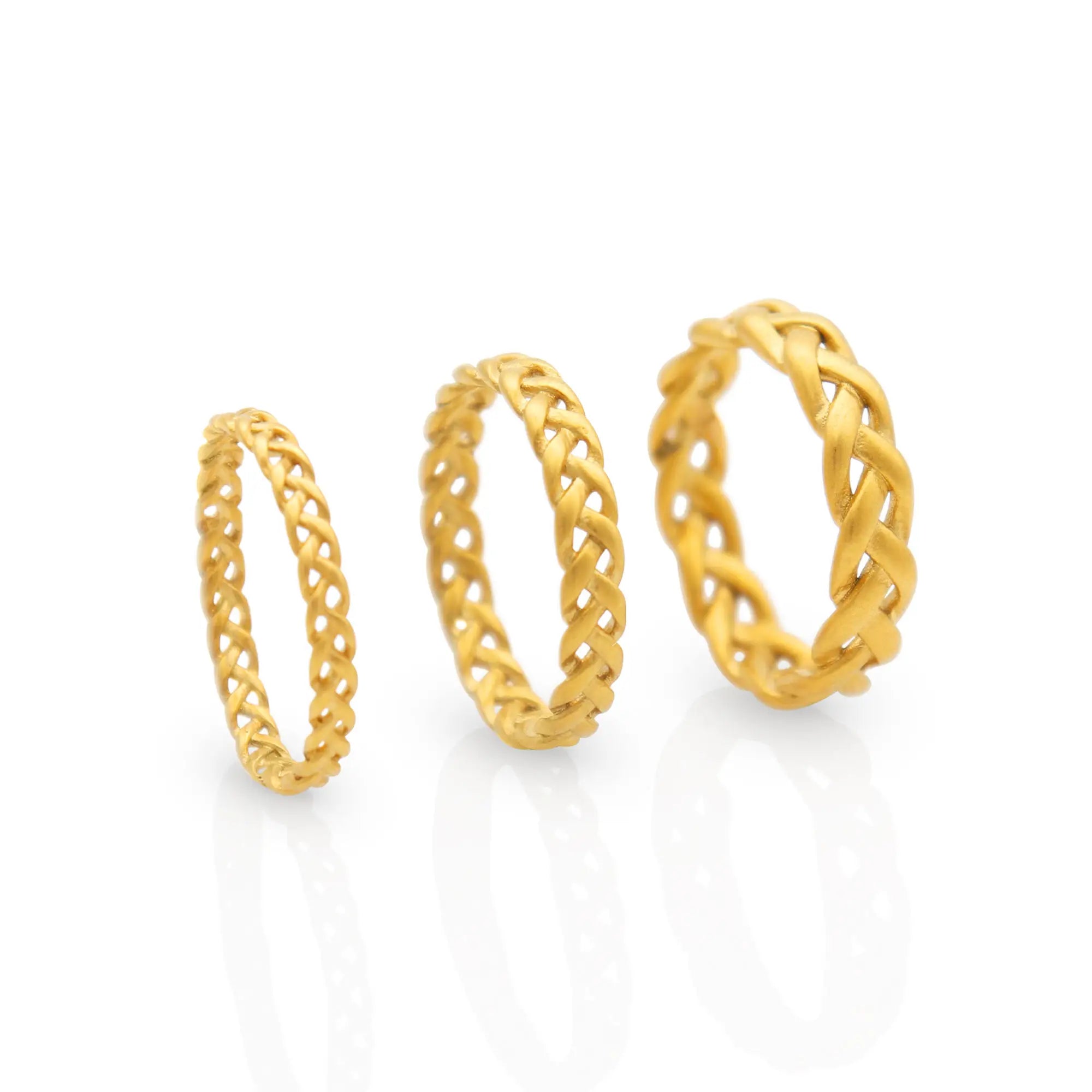 Chris April in Stock Fashion Jewelry Water Resistant 316L Stainless Steel PVD 18K Gold Plated Braided Cross Ring for Women