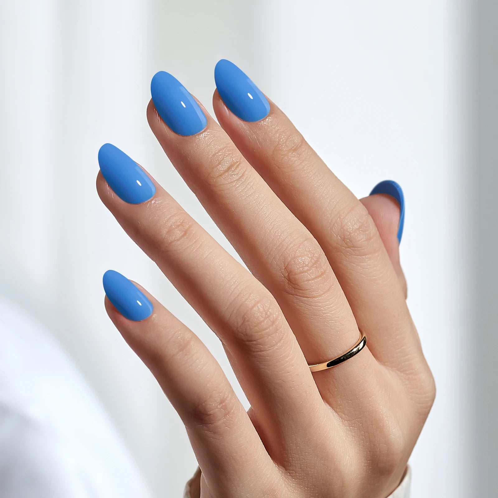 BTArtbox Short Oval Stick on Nails Press Wholesale Acrylic Handmade Nail Tips Solid Color Soft Gel Blue Thick Press on Nails