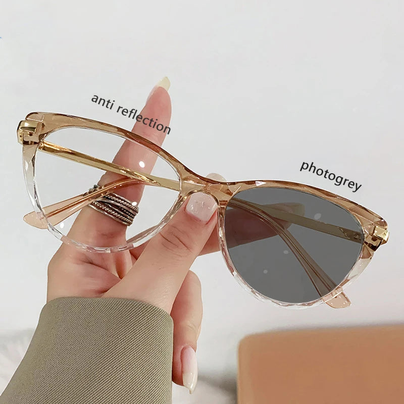 2320 Women Cat Eye Photochromic Optical Frame Anti Blue Light Eyewear Photogrey Reflection Wholesale Eyeglasses 2025
