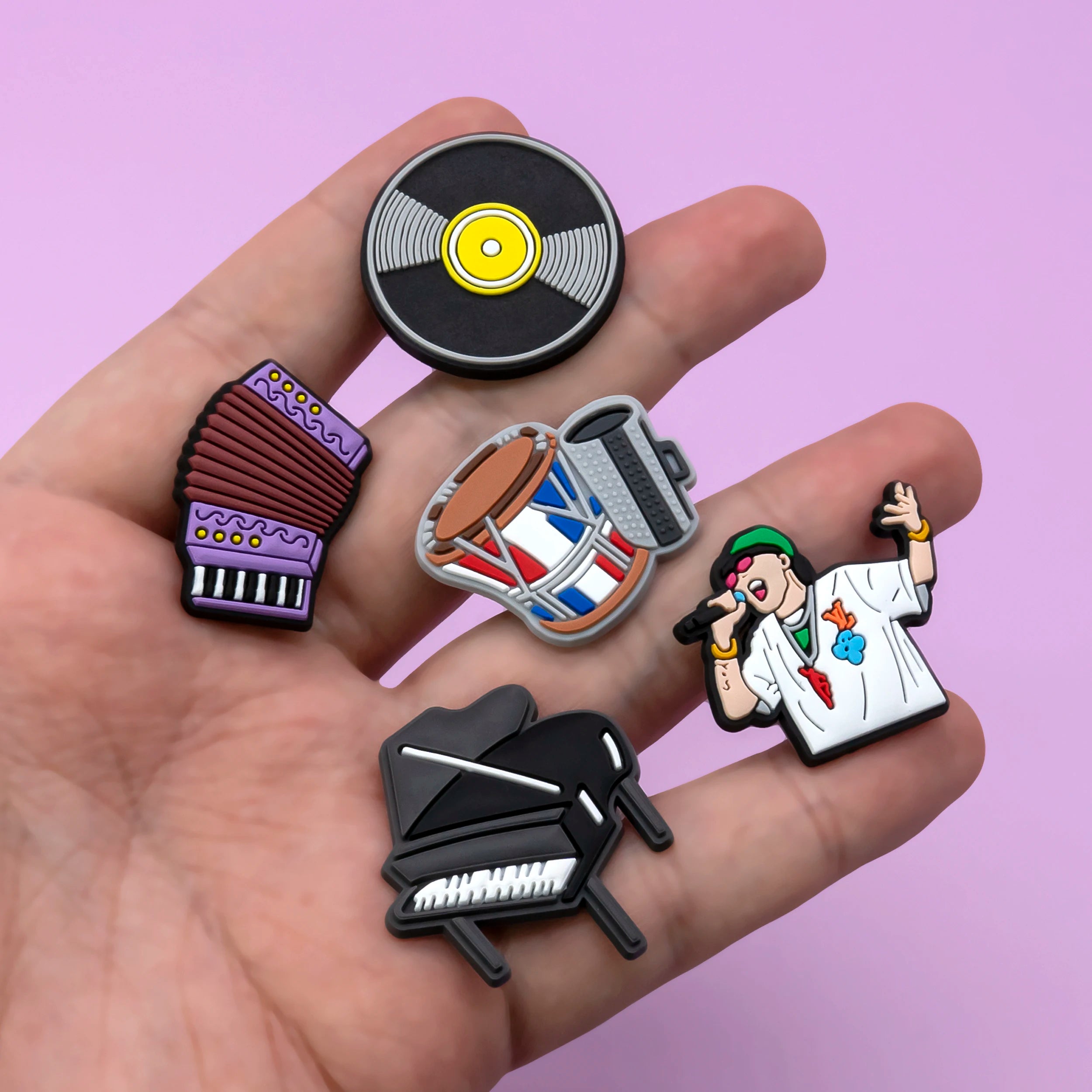 2025 Trend Designer POP Music 2D/3D PVC Shoe Decor Charms Unisex Clogs Sneaker Fashion Shoe Charm Accessories Clogs Gift Bulk