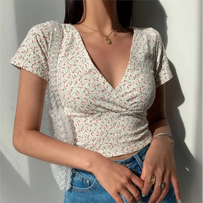 Factory Wholesale Summer French Retro Floral-V-neck Short-sleeved T-shirt Slim Slimming Wild High Waist T-shirt Women's Top