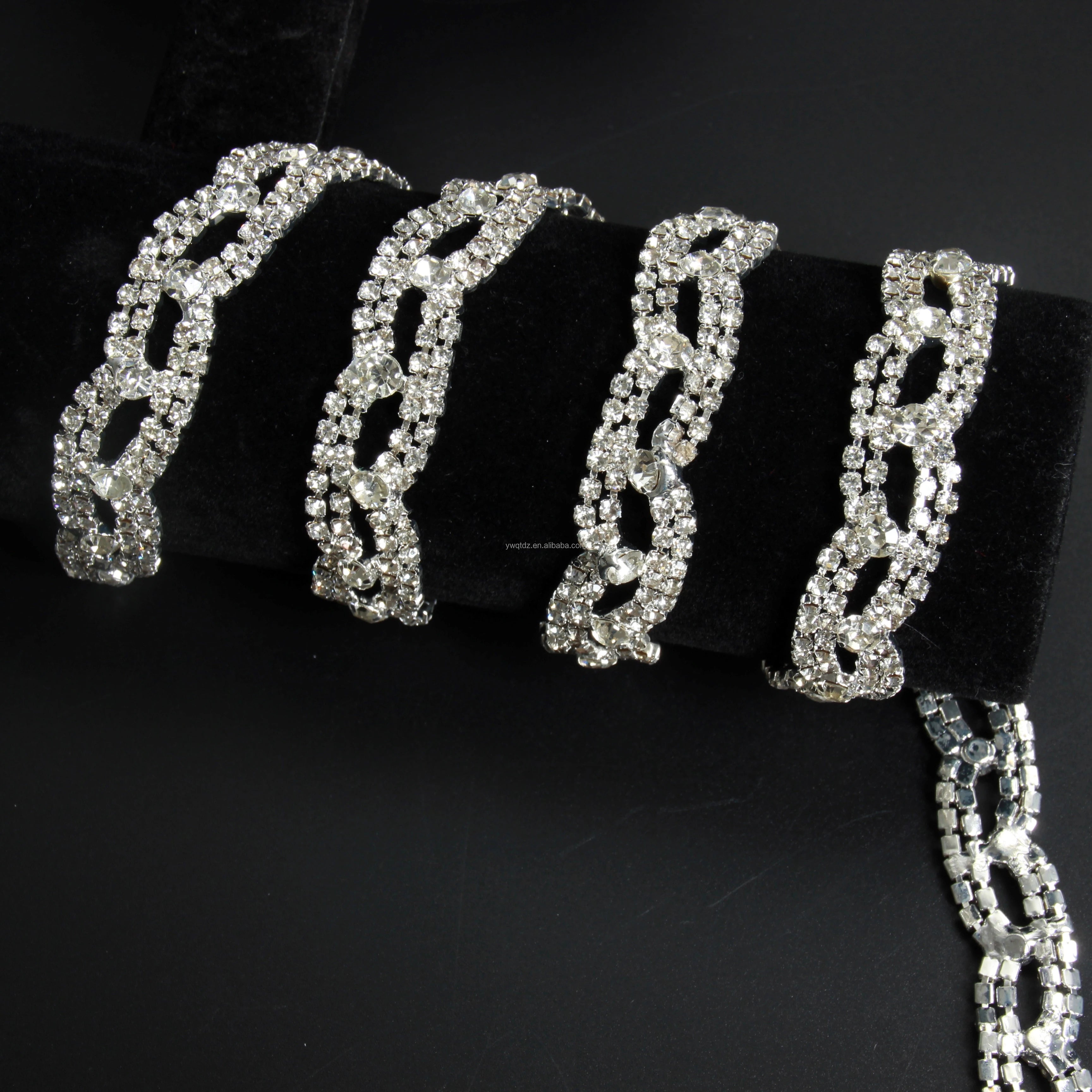 SINRONG Factory Direct Sales Sparkling Rhinestone Chain Exquisite Glass Rhinestone Lace Decorative Bag/dress Bow