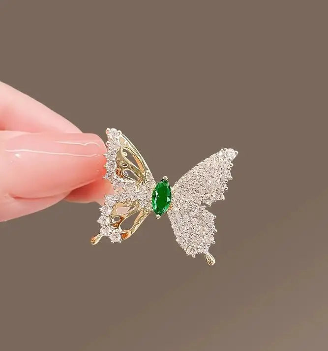 Sparkling Rhinestone Butterfly Brooches Pins for Women Full Diamond Insects Brooch Lapel Diamond Jewelry Safety Pin