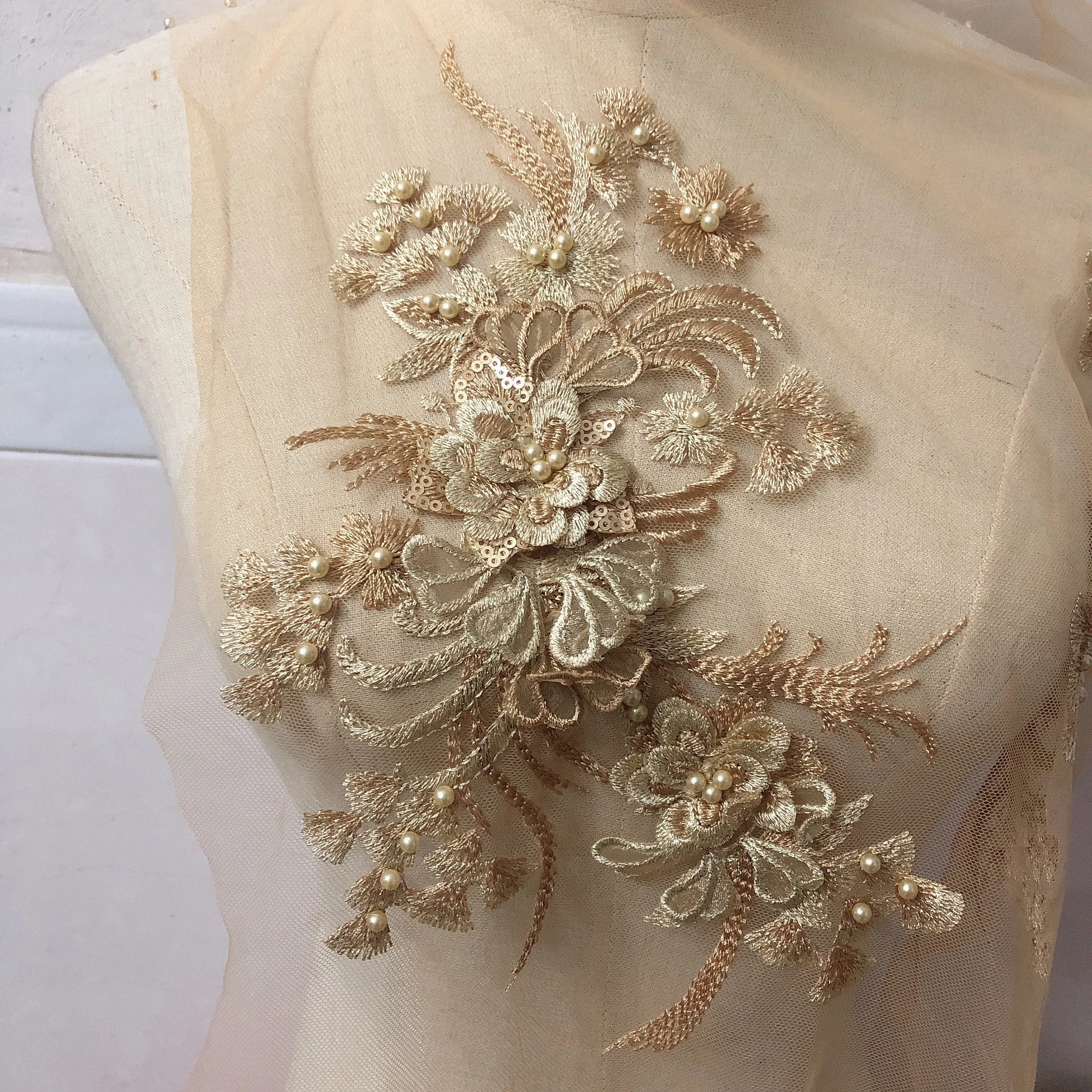 Manufacture 3d Flower Sequins Beaded Lace Applique Embroidery Fabric LT2398A