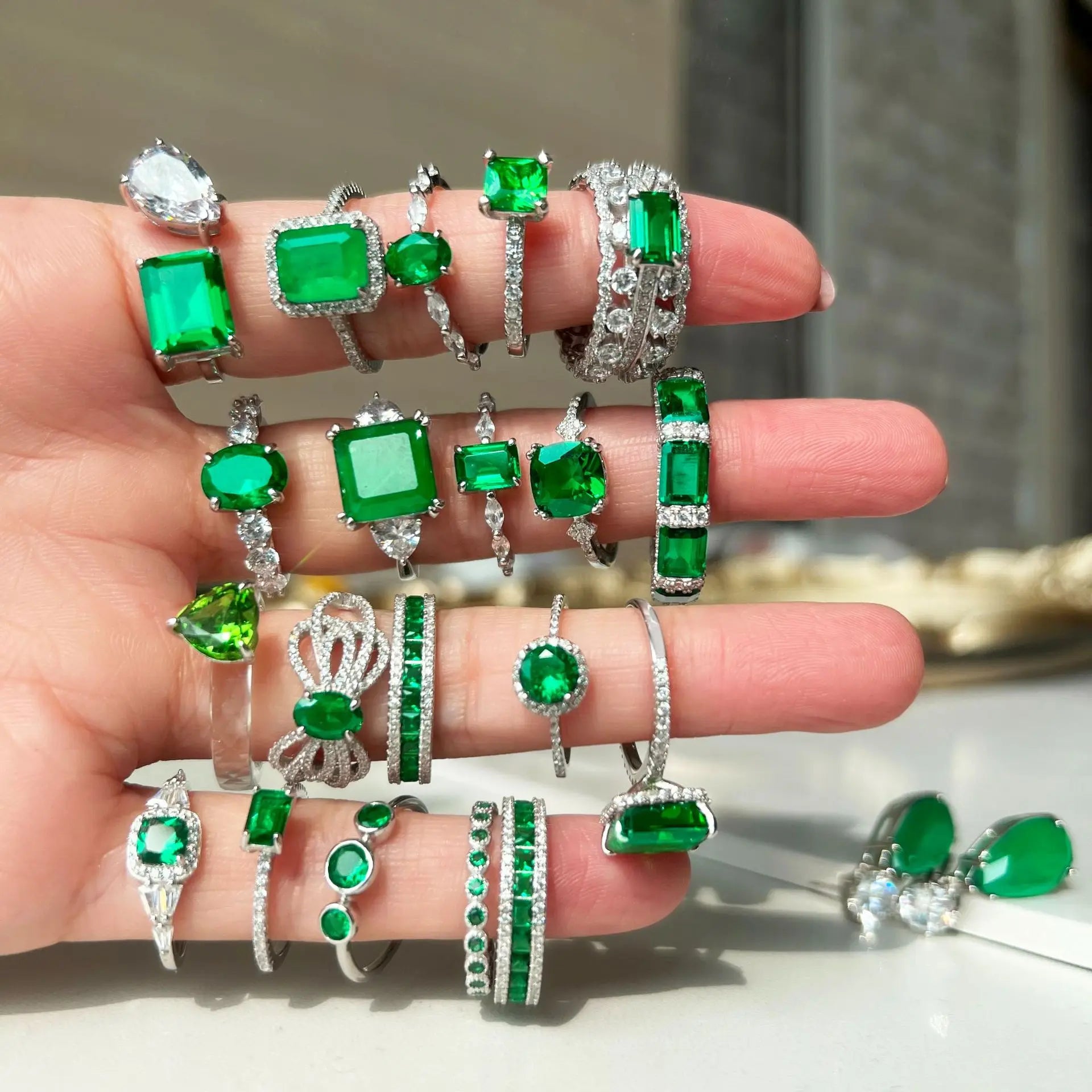 Exquisite Adjustable S925 Heart Circle Emerald Zircon Open Rings