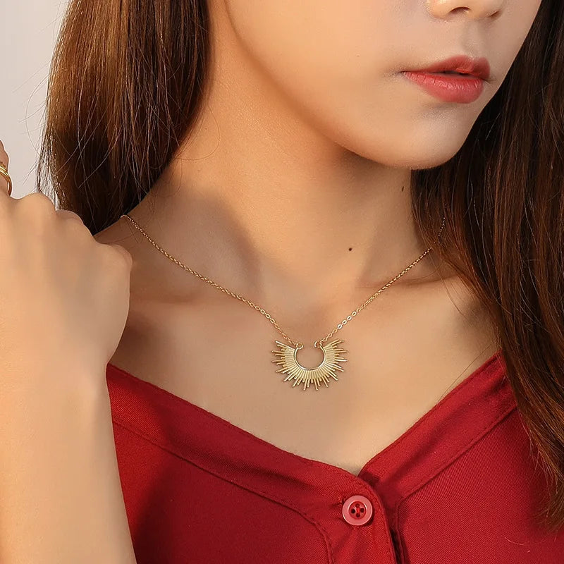 HOVANCI S925 Sterling Silver Necklace European Luxury  Geometric Irregular Gold Color Pendant Clavicle Necklace