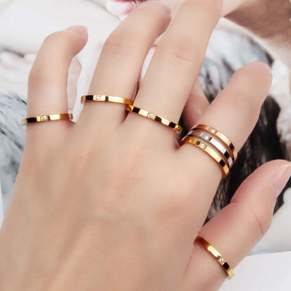 Beautiful Vintage Style Stainless Steel Ring for Women Simple Fashionable Jewelry Diamond Inlay for Holiday Party Accessories