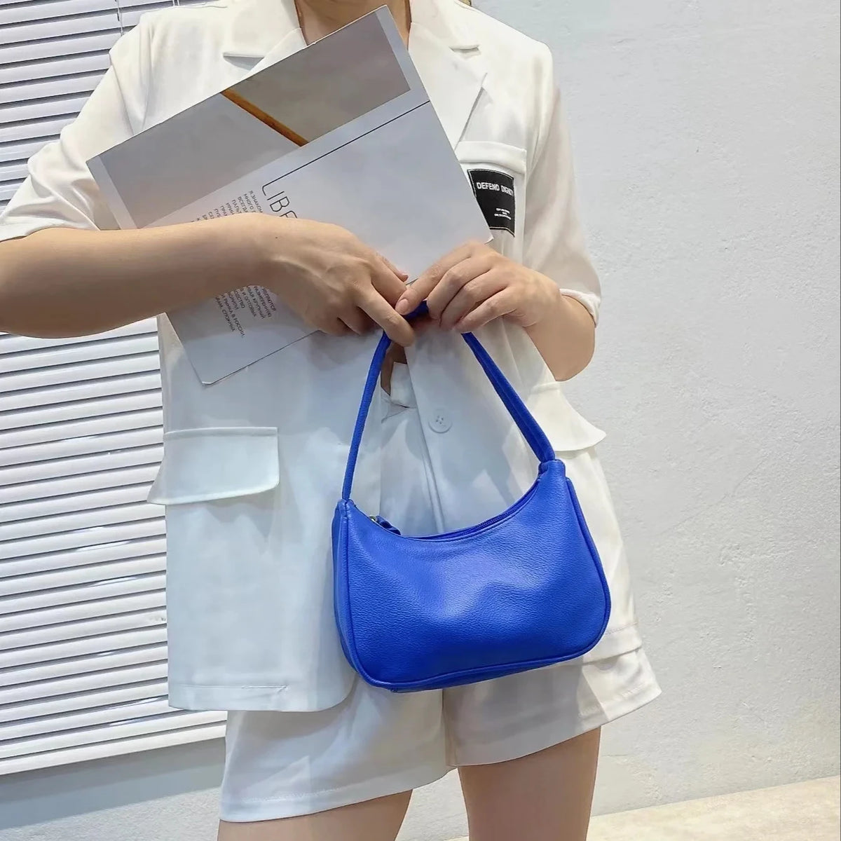 New Popular Women's Vintage National PU Underarm Crossbody Saddle Bag Button Rivet Detail Lady Large Storage Space High Quality