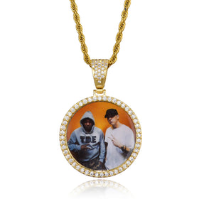 Diamond-encrusted Round Brand Pendant Picture Frame Can Be Placed in a Photo Pendant Necklace