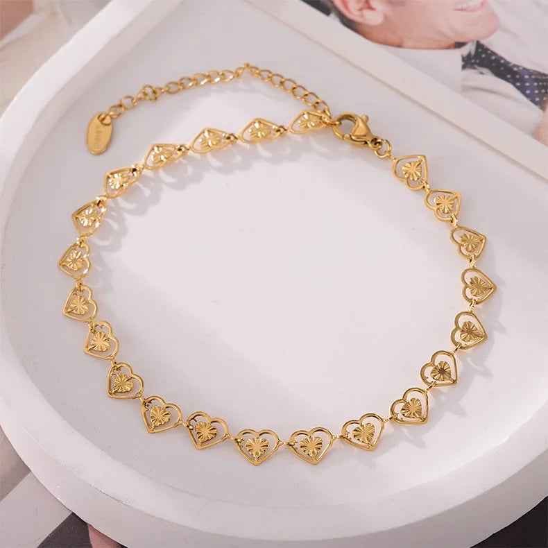 Ins Fashion Heart Pattern Stainless Steel Anklet 18k Gold Plated Feet Chain Elegant Design Light Luxury Waterproof Jewelry