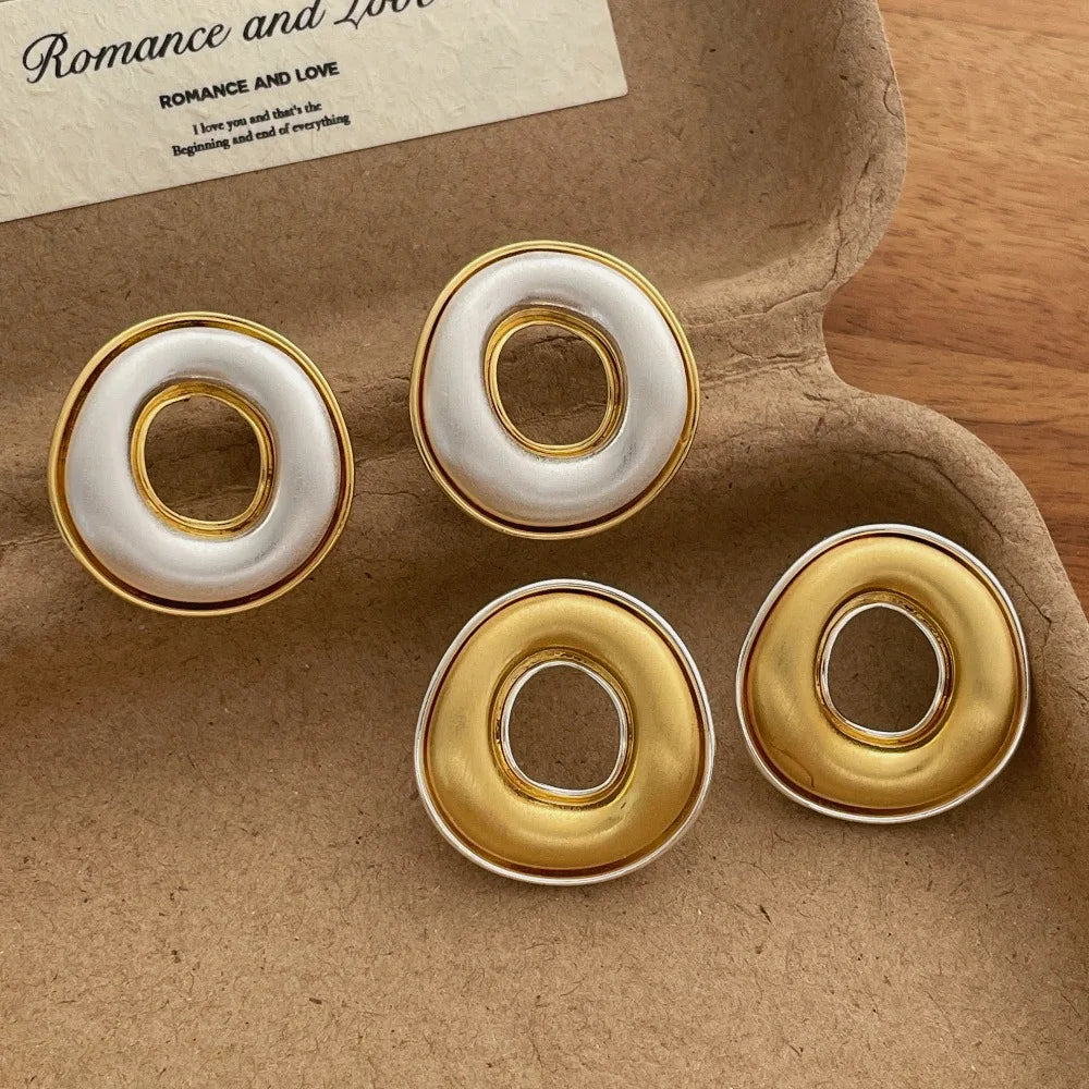 Two-Tone Round Hollow Stud Earrings Copper Metal Gold Silver Plated Minimalist Fashion Jewelry for Women