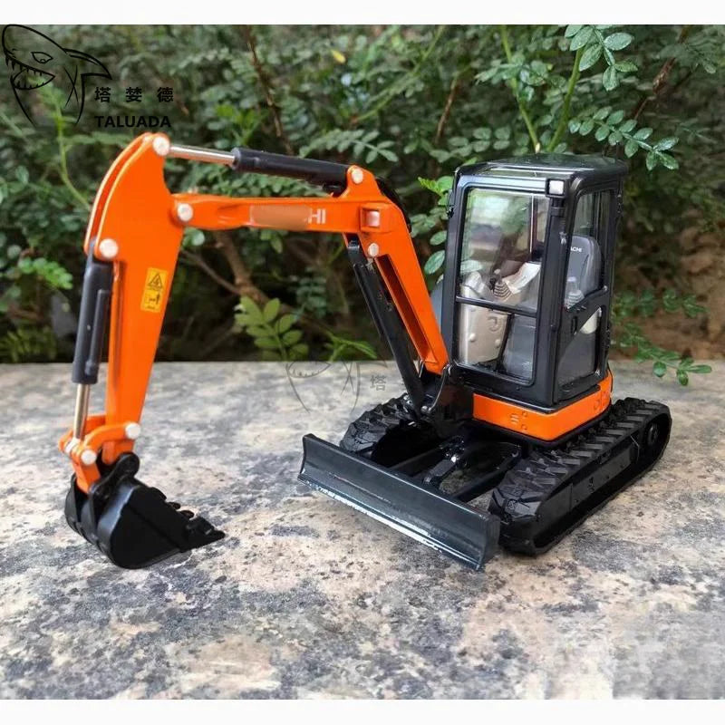 TALUADA Alloy 1:30 Scale ZAXIS ZX35U-5A Excavator Model Toy
