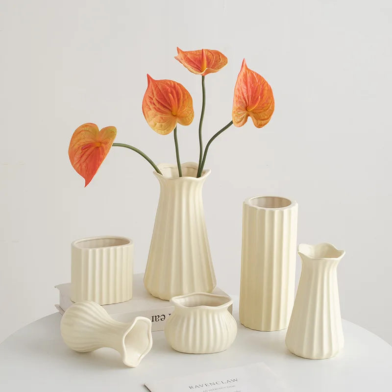 Creative Minimalist Cream Ceramic Vase High-End Floral Hydroponic Ornament for Bedroom Living Dining Table for Flower