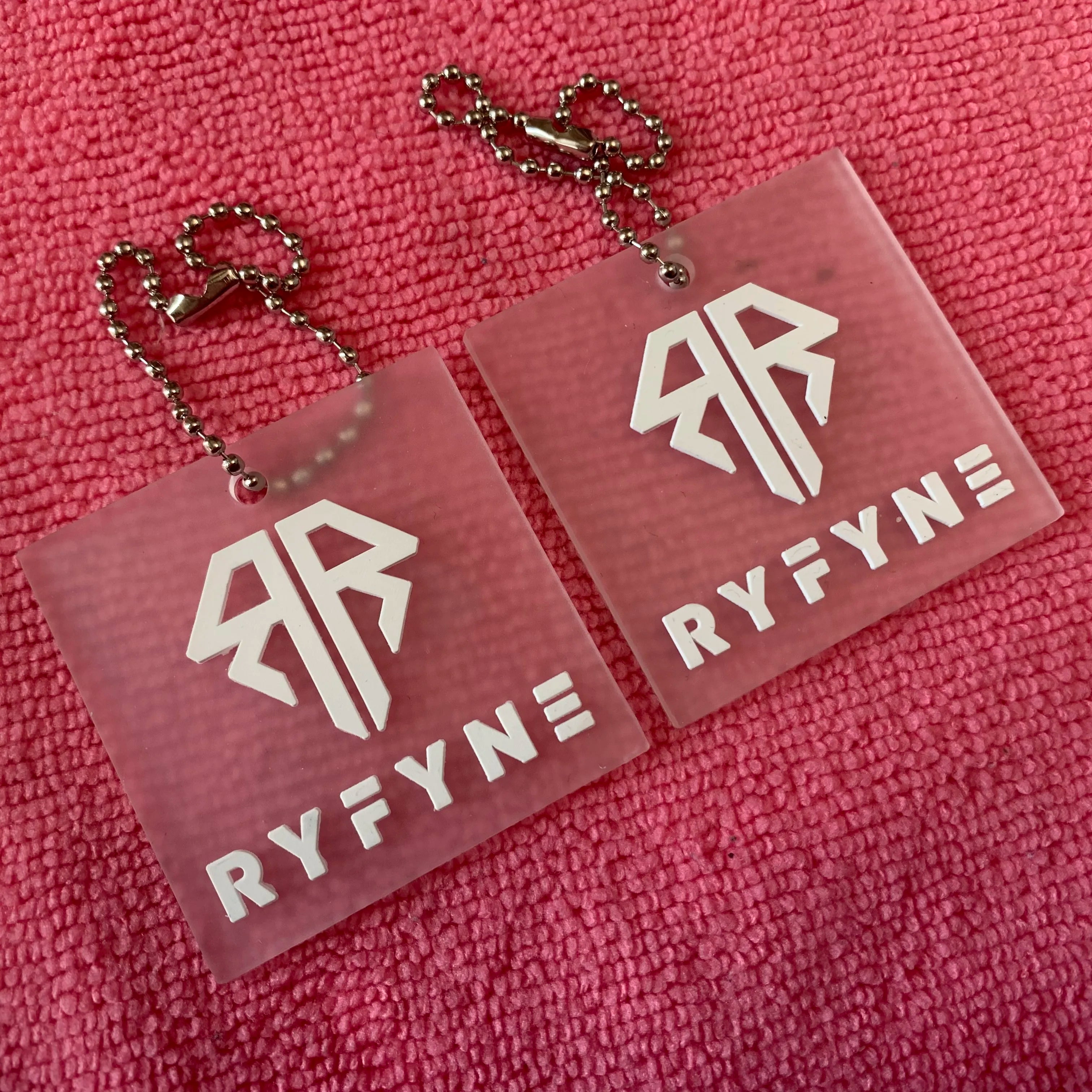 Square Shape Convex logo Transparent PVC Plastic Hangtagpromotional clear Silicone Rubber Swing Tag for Suits