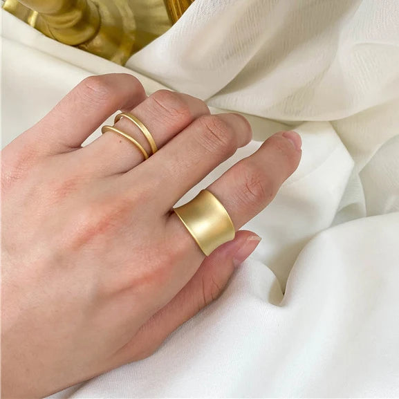 Fatingna Adjustable 18K Gold Plated Geometric Open Twisted Wide Band Rings Stylish Stainless Steel Jewelry Ring For men