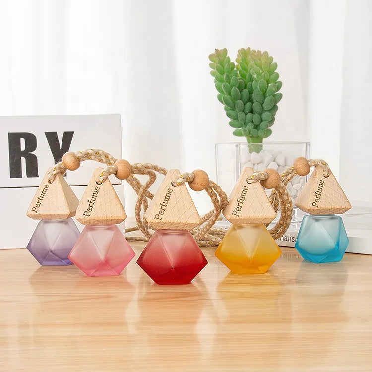 6ml 8ml Rhombus Frosted Glass Car Perfume Bottle Colorful Empty Glass Bottle with Bamboo Lid Wooden Cover Screw Cap Sealing Type