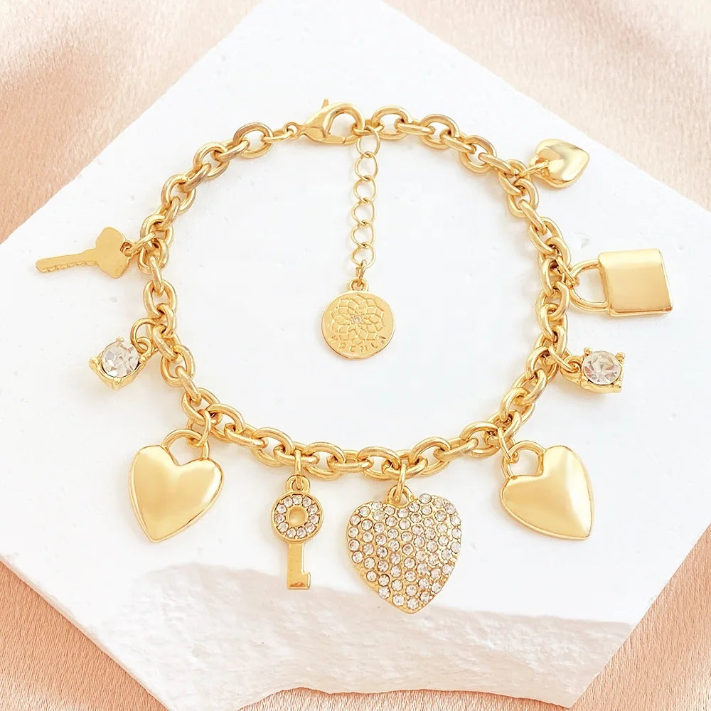 HQCMLA Women's Classic Heart-Shaped Crystal & Rhinestone Bezel Set Gold Plated Zinc Alloy Bangle for Party Occasions MegaBDM
