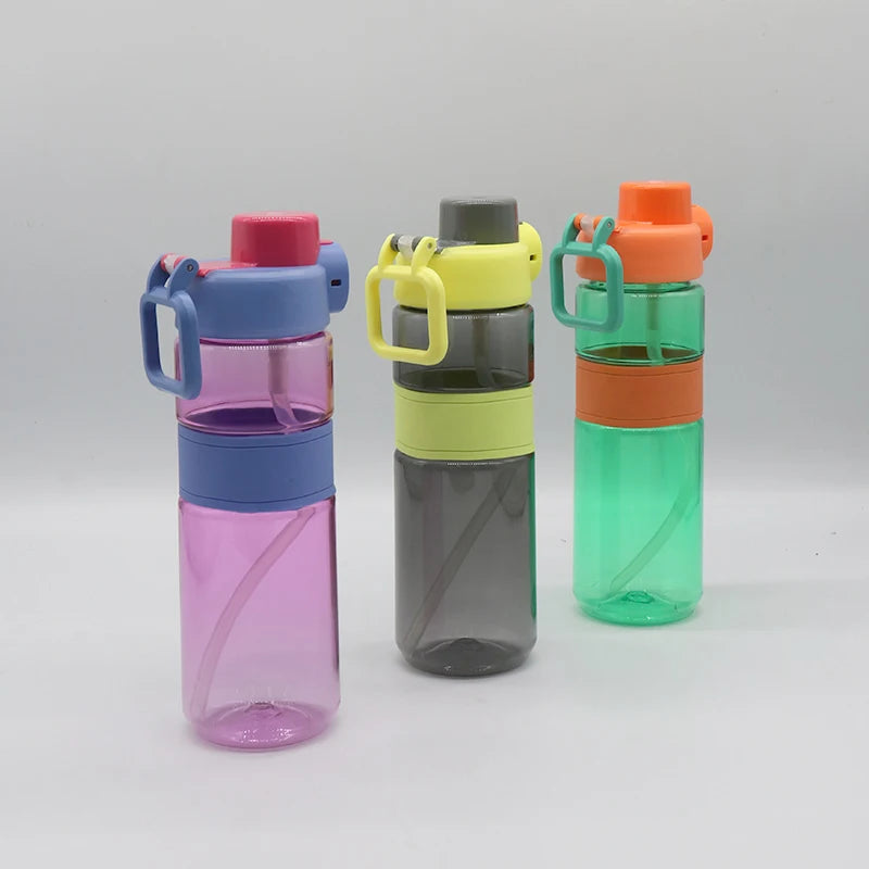 Custom Logo 750ml Transparent Kawaii Tritan Eco-Friendly Sipper Water Bottle with Straw and Handgrip for Travel