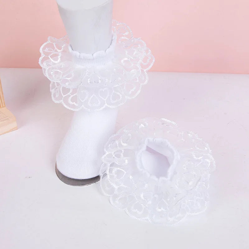 Wholesale Cute White Lace Ruffle Socks Little Girls Baby Ankle High Lolita Dress Socks Frilly Ballet Stockings for Kids