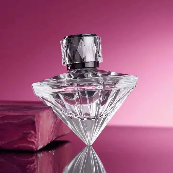 Custom Logo Diamond Shaped 70ml Large Glass Perfume Bottle with Pump Sprayer Box Included
