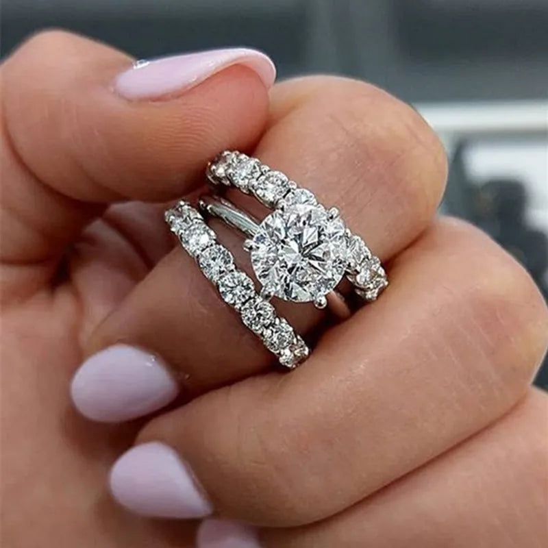 Huitan Factory Customable Luxury Exquisite Silver Color Rings for Women Inlaid White Zircon Stones Wedding Rings Set Engagement