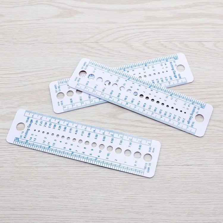 Plastic Knitting Accessories US UK Canada Sizes Crochet Knitting Needle Gauge Inch Sewing Ruler