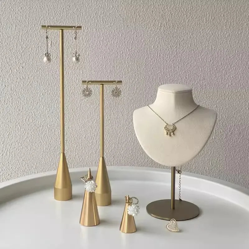Classic Luxury Jewelry Necklace Display Frame Jewelry Portrait Neck Model Display Props for showcase