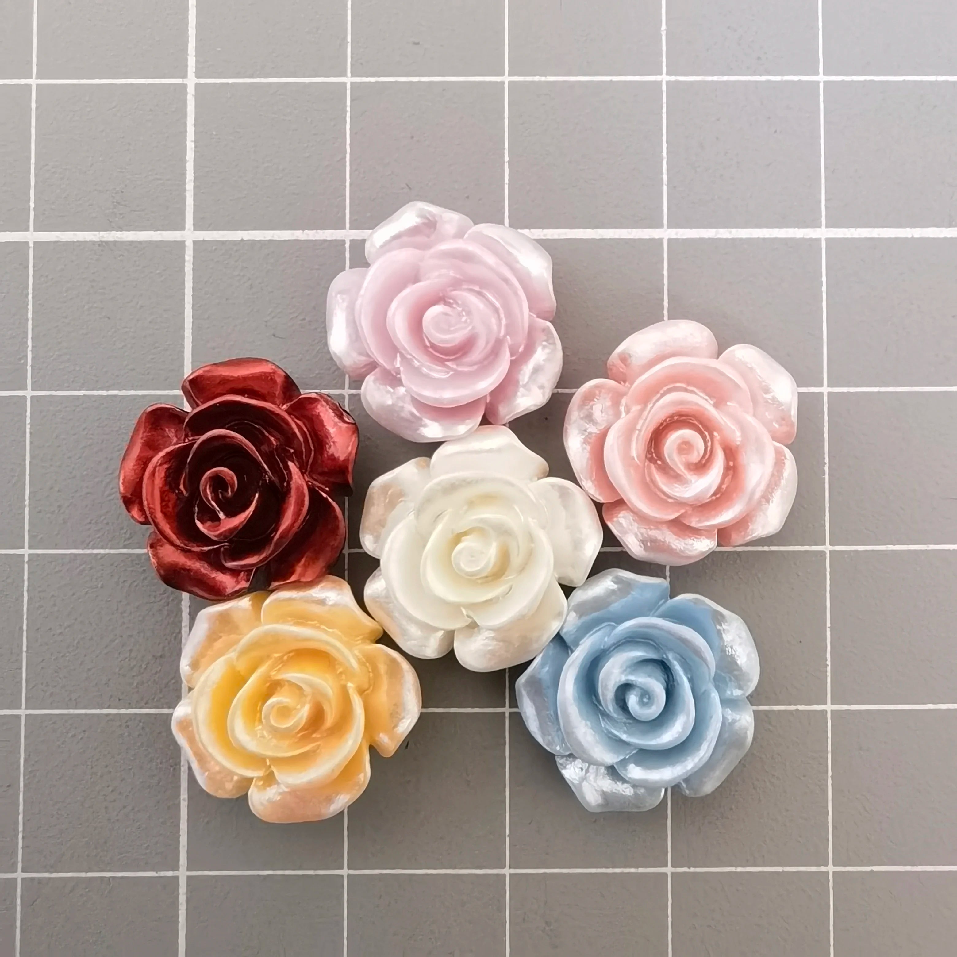 100Pcs Assorted Rose Flower Flatback Resin Cabochon Floral Embellishments Flatbacks DIY Slime Charm Crafts Embellishment