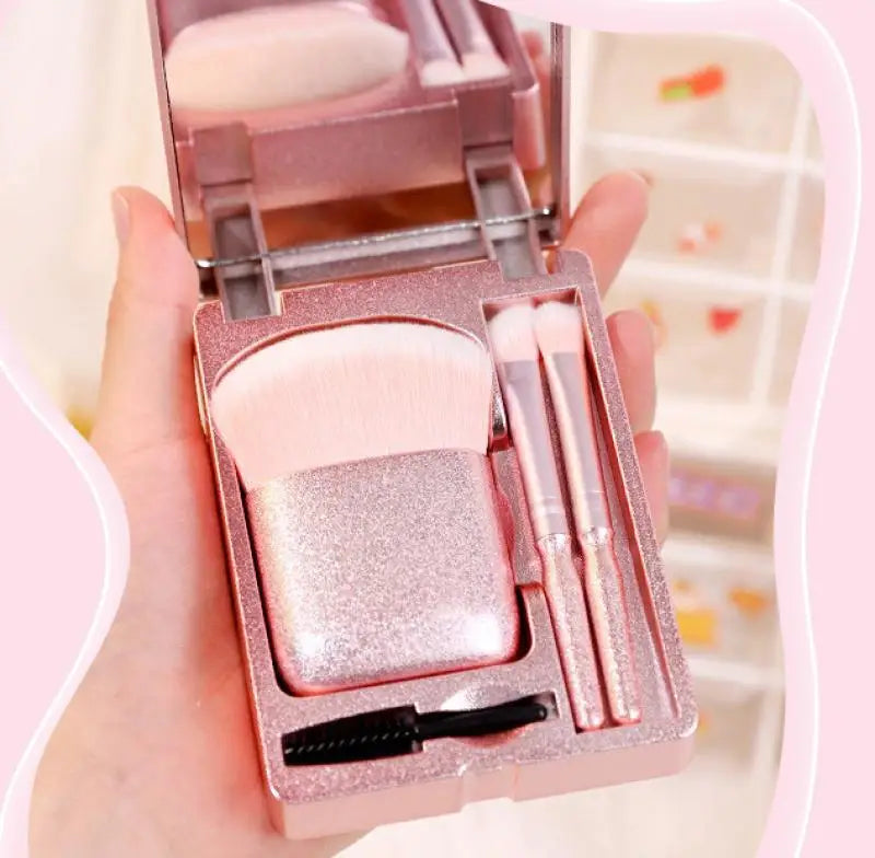 Popular Mini Travel Makeup Brush Set 4 in 1 Multi-Function Cosmetic Beauty Tool Portable Nylon Face Brush Set