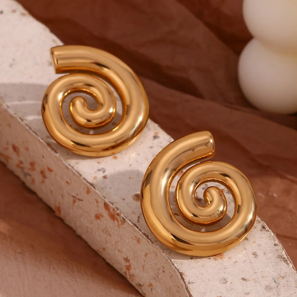Wholesale Fashion Jewelry 18K Gold Plated Stainless Steel Creative Earrings Personality Vortex Snail Spiral Stud Earrings Women