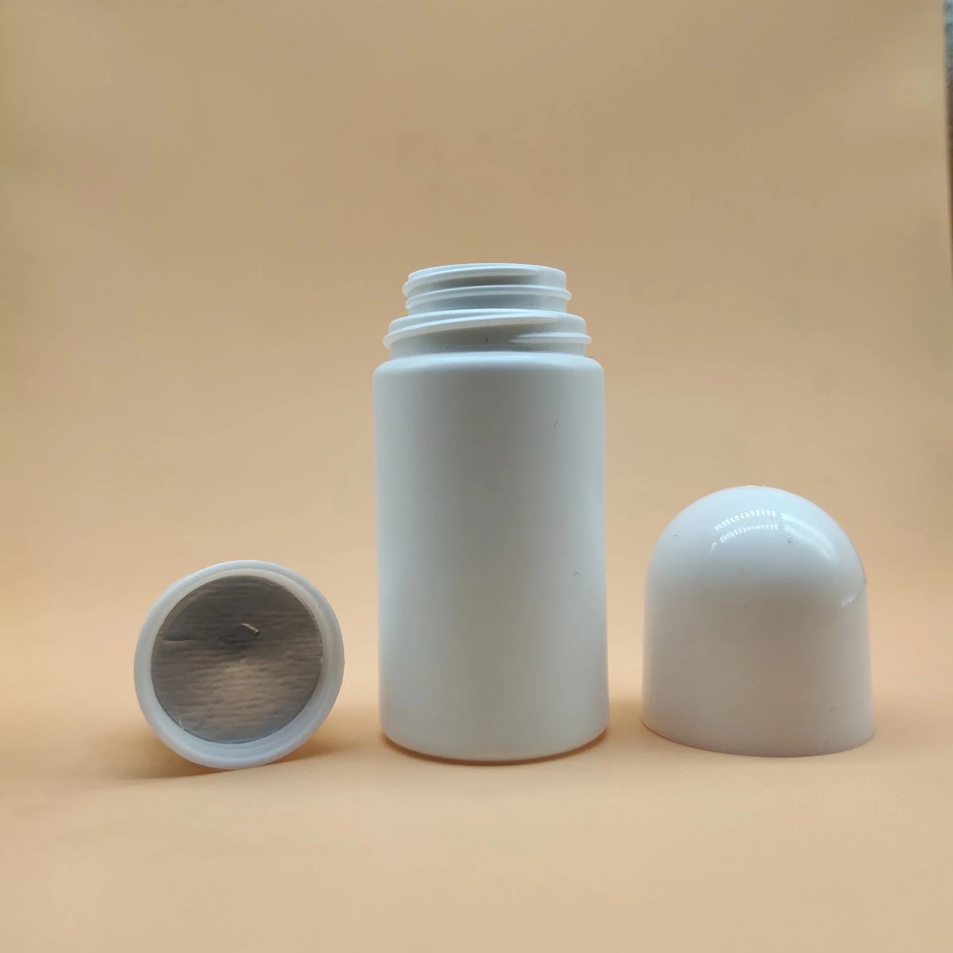 Wholesale 50ml Glass Deodorant Plastic Roll on Bottle With Stainless Plastic Ball