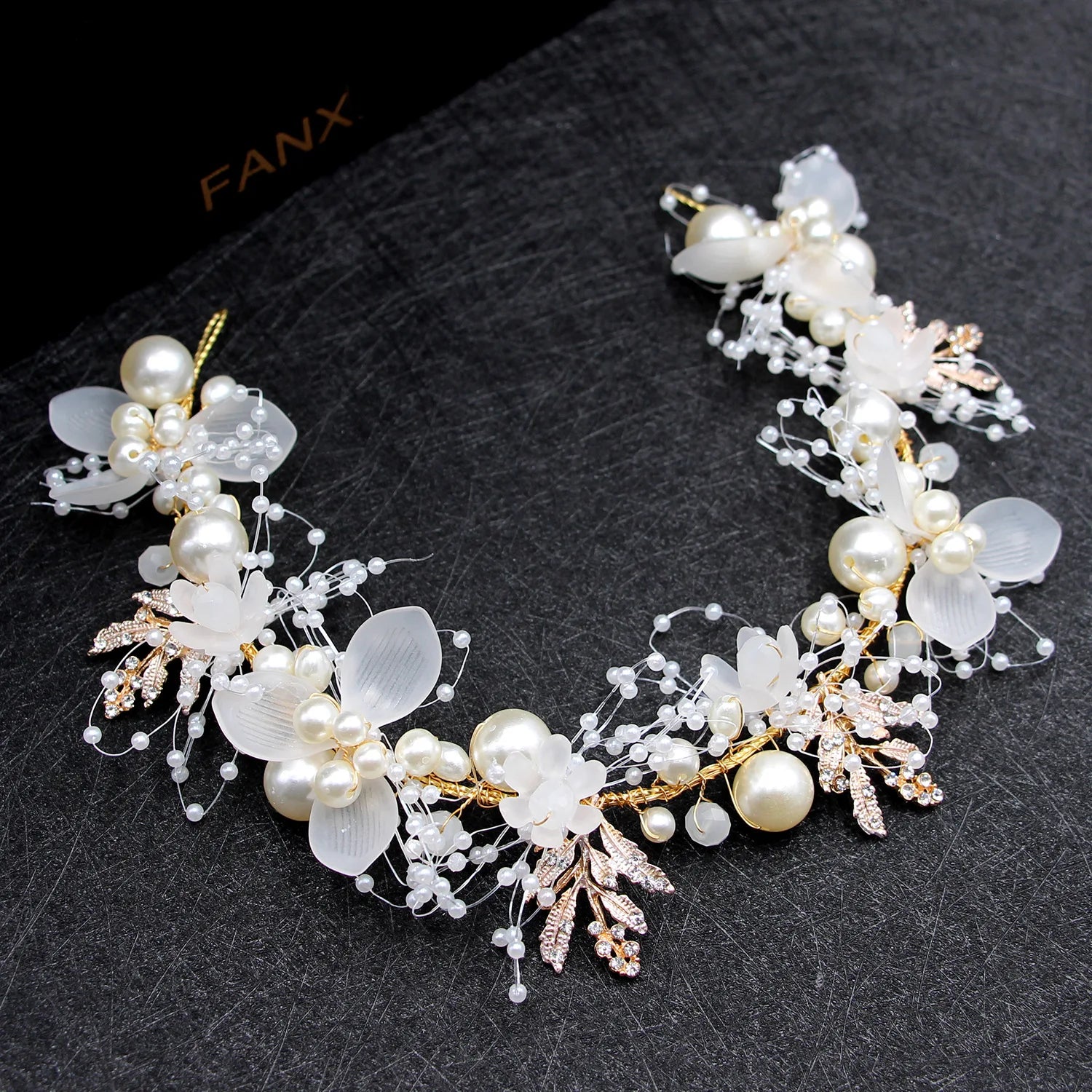 Wedding Hairpin Ornaments Fashion Headdress for Bride  Wedding Crown Floral Pearl Hair Accessories
