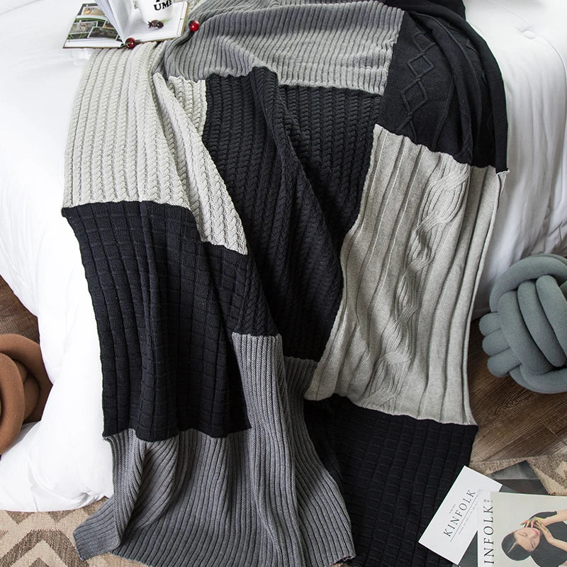 Delicate Knitted Eco-Friendly Cotton Throw Blanket Cozy Fluffy Stich Plaid Design Modern Style All-Season Bedspread