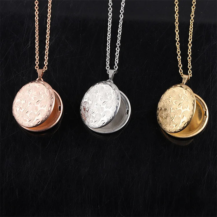 Wholesale Gold Plated Stainless Steel Retro Pattern Round Photo Box DIY Openable Link Chain Pendant Necklace