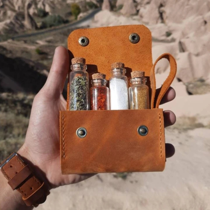 Handmade Faux Leather Bushcraft Camping Spice Kit Case Herb Spice Organizer Travel Oil Vinegar Pouch Backpack