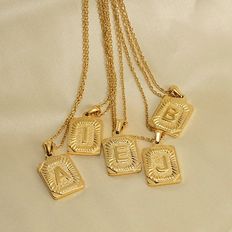 18inch Stainless Steel 18K Gold Plated Perfect Fashion Gift Unisex Jewelry Pendant Necklace 26 English Letter Square Link Chain