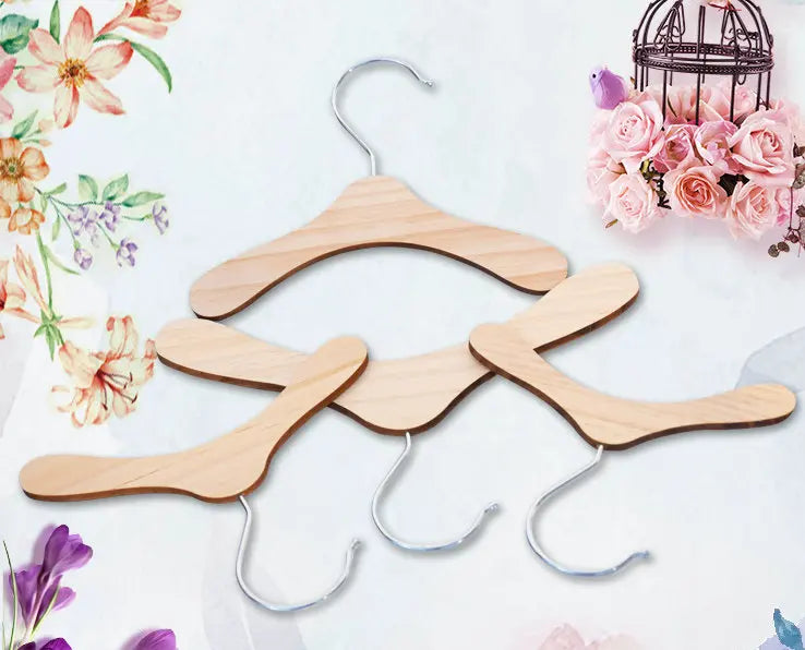 JXANRY Direct Factory Wholesale Summer Solid Wood Pet Clothing Hangers with Logo Print Eco-Friendly Dog Coat Hanging Solution