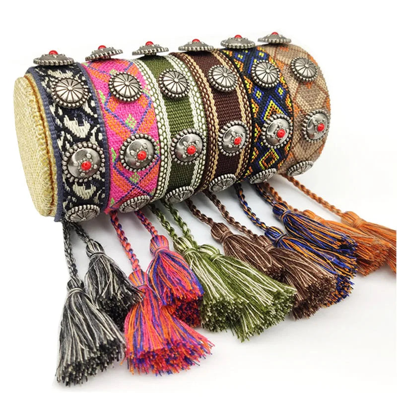 30pcs Handmade Tassel String Wristband Vintage Friendship Bracelet Adjustable Embroidery Braided Bracelet Rivet Rope Bangle MegaBDM