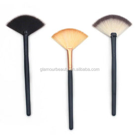 Custom Black Single Blush Fan Brushes for Facial Makeup Brush Wood Handle Private Label Facial Treatment SPA Fan Brush