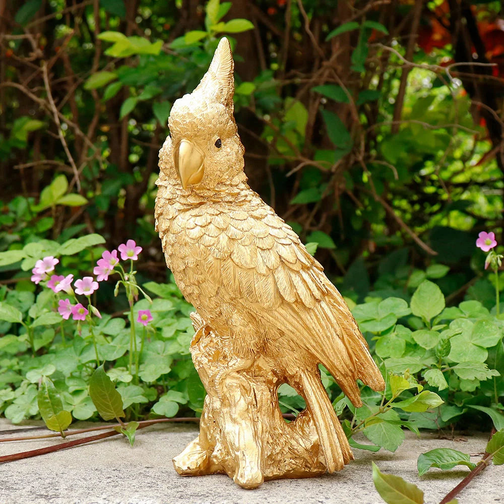 Golden Cockatoo-shaped Resin Crafts Decor Hand-painted Realistic Artistic Design Garden Outdoor Holiday Souvenir Figurines