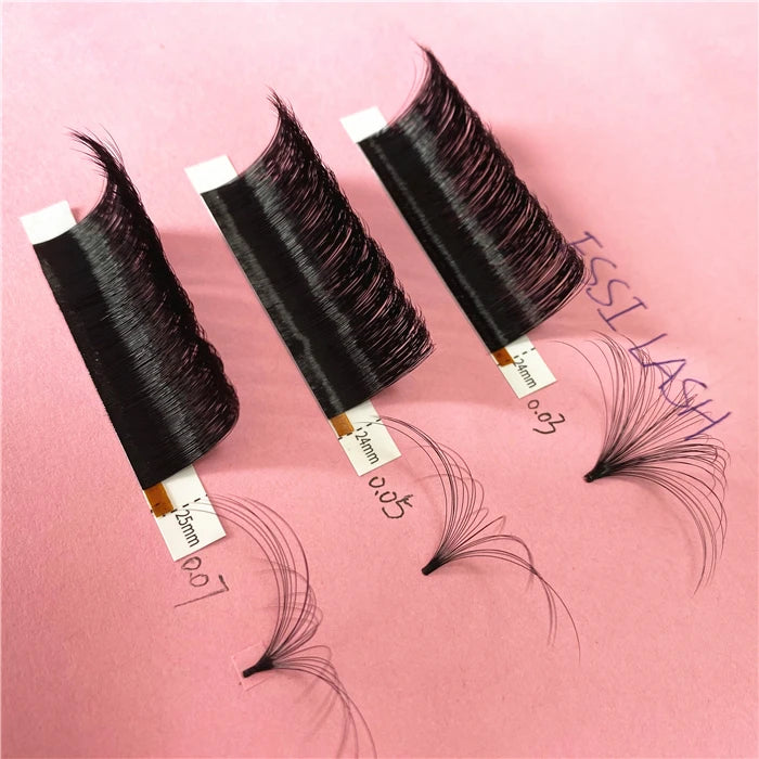 ESSI LASH Private Label Matte Black Fluffy Easy Fan Lash Extension Trays Luxury  Eyelash Extensions
