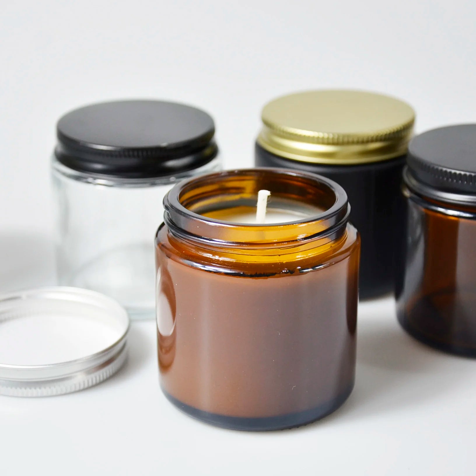 High-end Empty 100ml 250ml Candle Jars Amber Glass Jars with Silver Golden Black Aluminum Lids