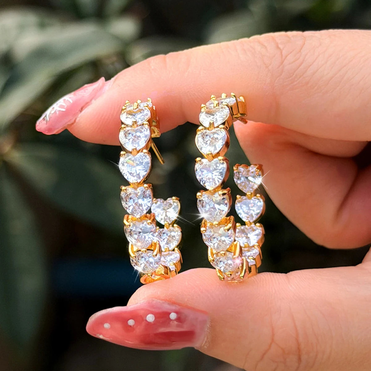 Sparkling Genuine White Love Heart Cut Real Cubic Zirconia C Shaped Big Round Circle Hoop Earrings for Women Gold Plated Jewelry