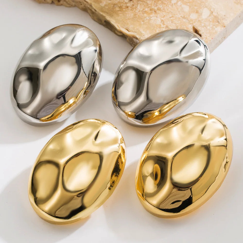 KAIMEI 2025 New Arrival Fashion Jewelry Geometric Liquid Irregular Earrings Wrinkled 18k Gold Hammered Stud Earrings for Women