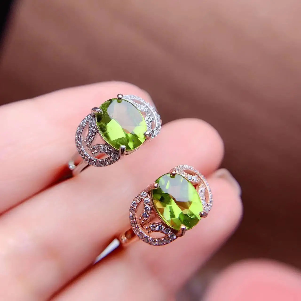 Hot Popular Fashion 925 Sterling Silver White Gold Plated Adjustable Natural Peridot Women's Oval Cut Classic Wedding Party