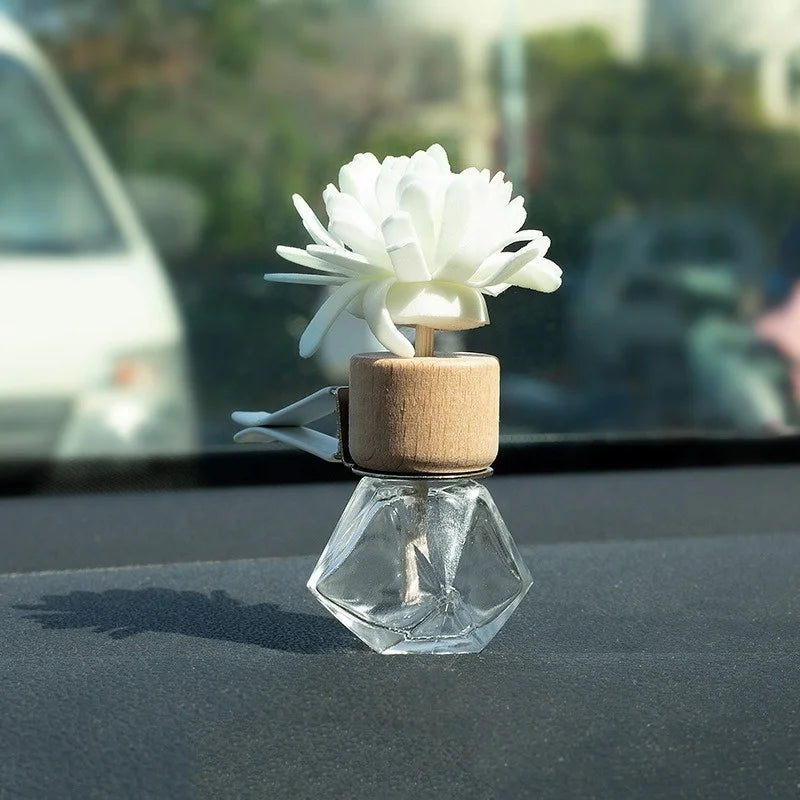 6ml clear Air Freshener Empty Bottle Mini Portable Car Fragrance Transparent Rhombus Perfume Bottle With Flower Wooden Cap Clip