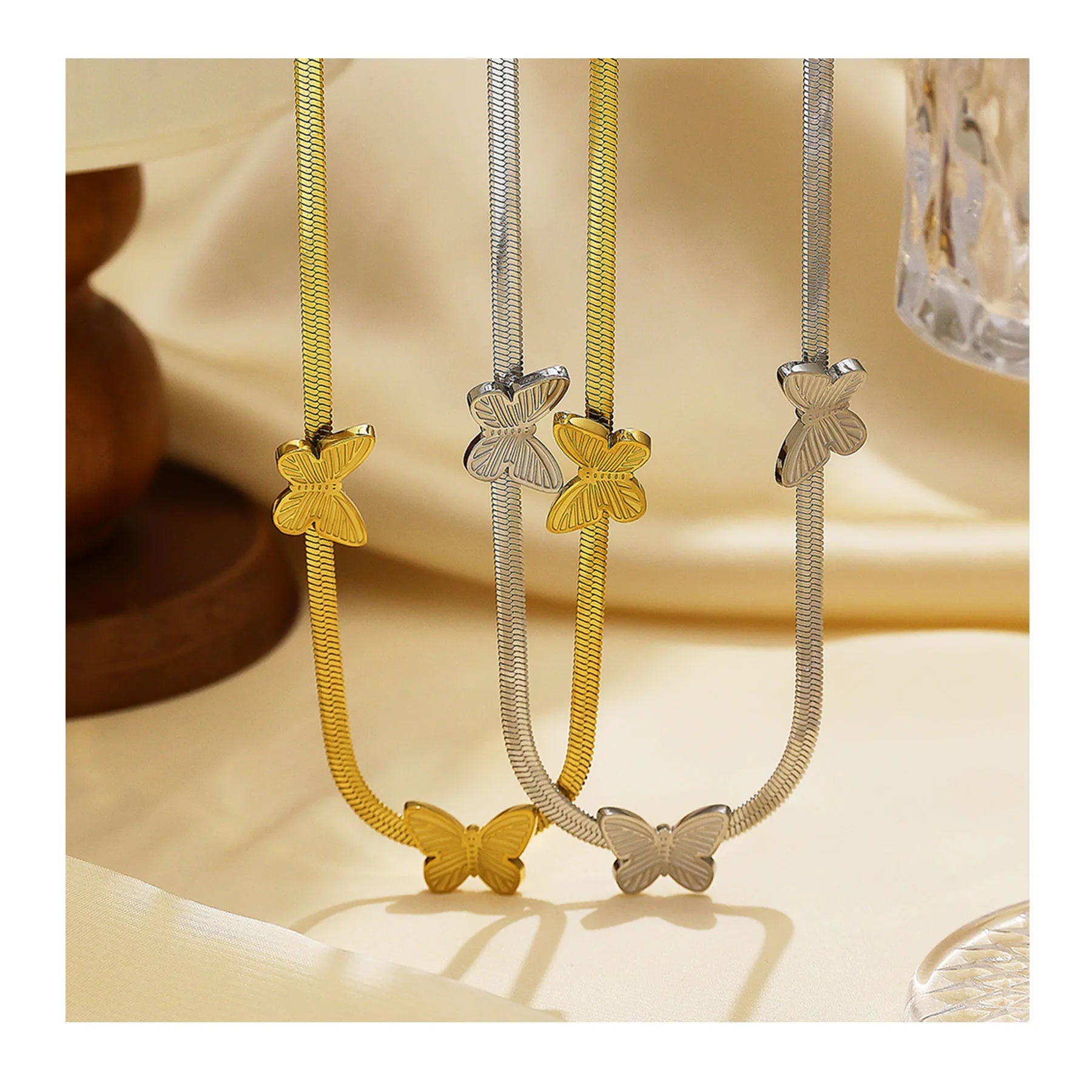 Fenyi Wholesale Fashion Retro Stainless Steel Jewelry Gold-plated Silver Multi-butterfly Chain Necklace Clavicle Chain for Women