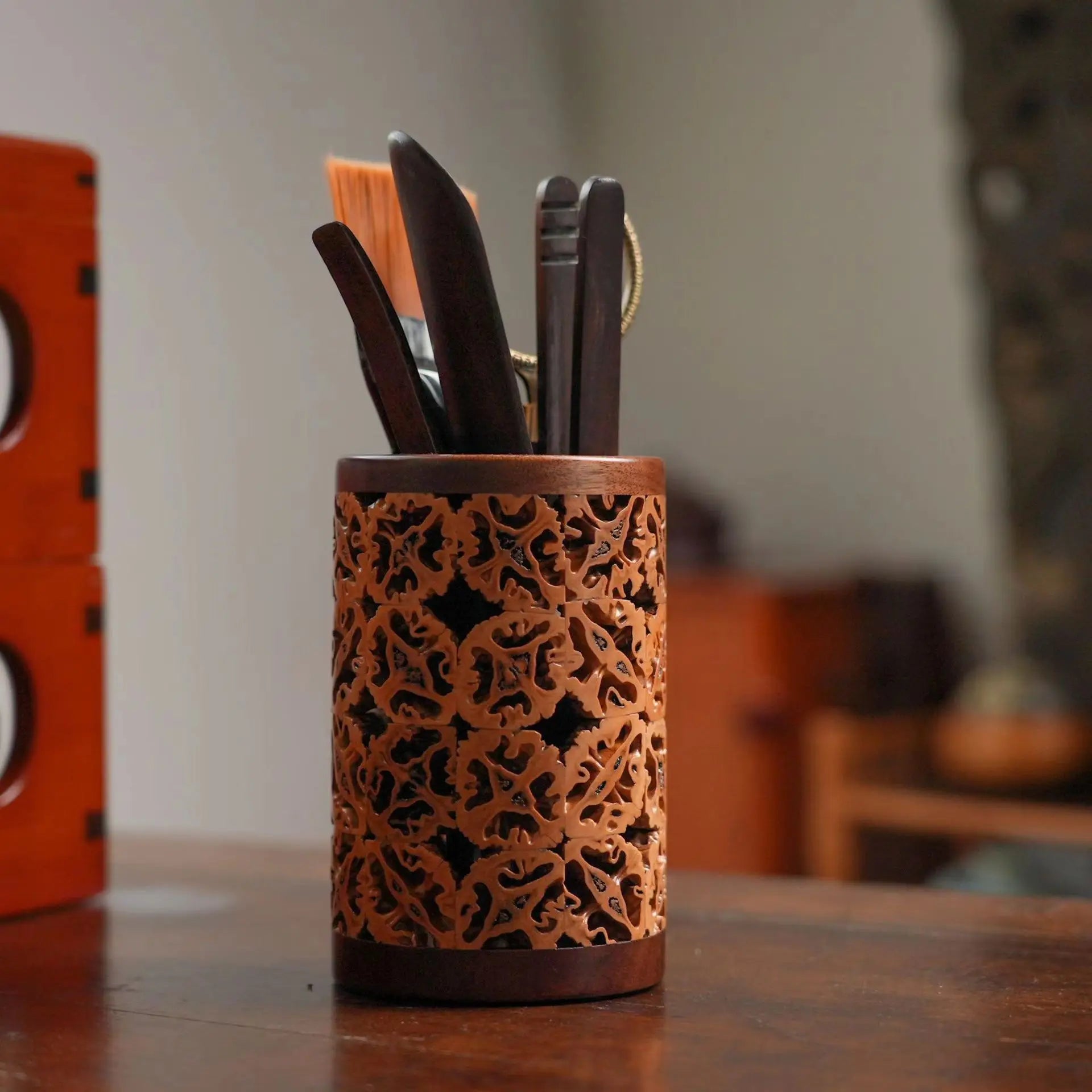 Handmade High-End Walnut Shell Pen Holder Spliced Wood for Elegant Home Decoration Other Candle Holders Lanterns & Candle Jars